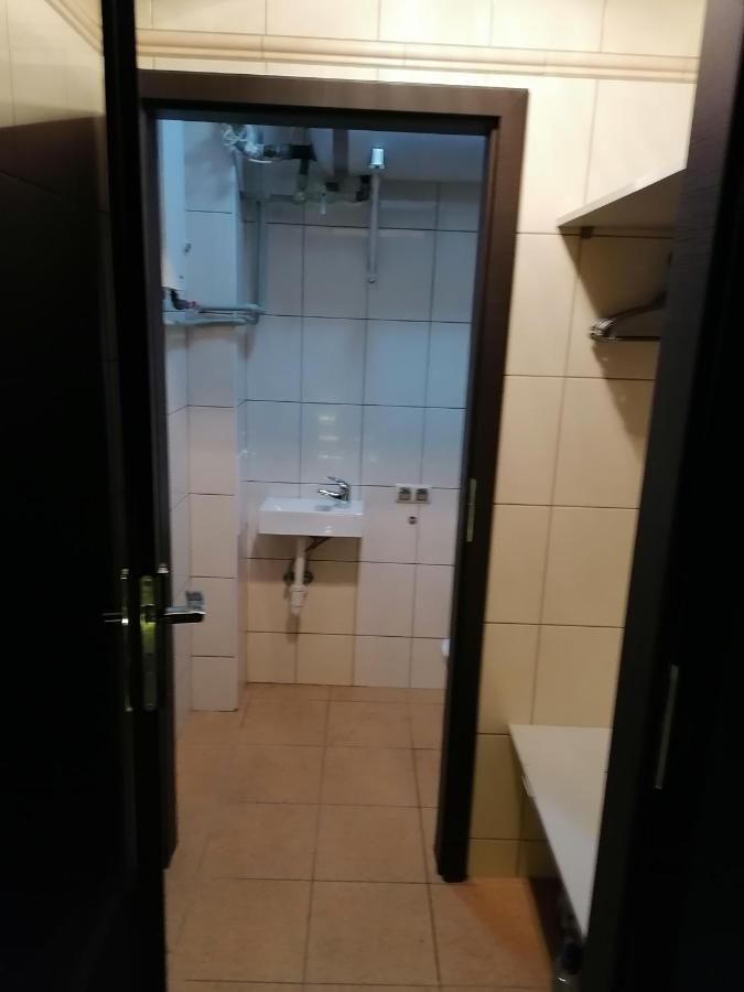 Hostel Pacific Ocean Częstochowa Exteriör bild